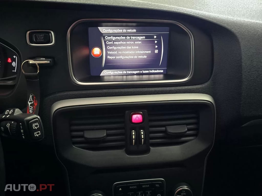 Volvo V40 2.0 D3 Momentum
