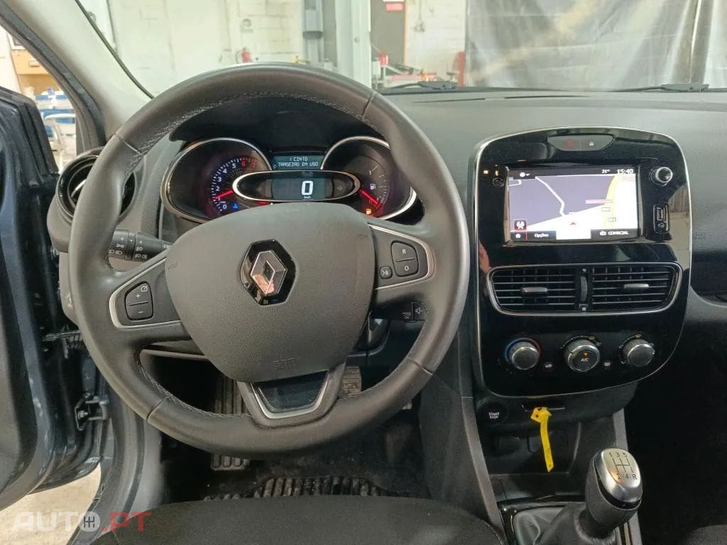 Renault Clio 0.9 TCe Limited Bi-Fuel