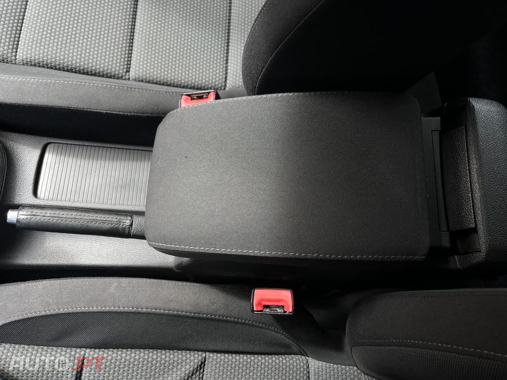 Volkswagen Golf 1.6 TDI CONFORTLINE