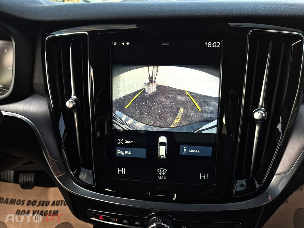 Volvo V60 2.0 D3 Momentum Plus