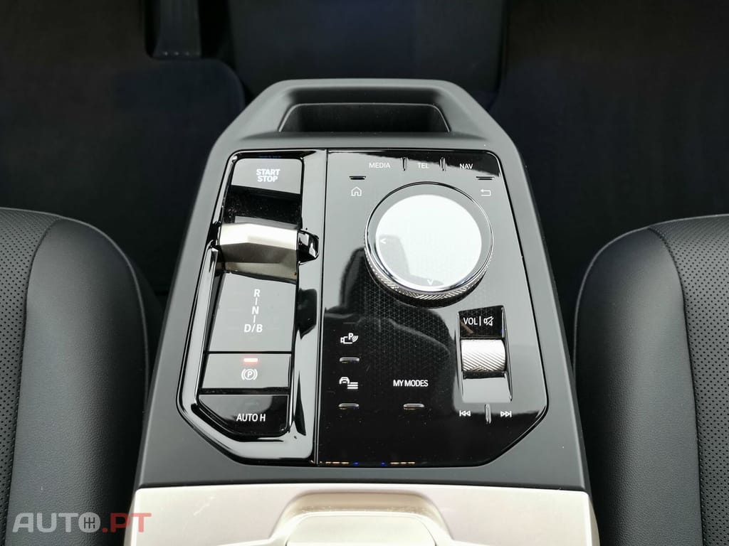 BMW iX XDrive40 Sport