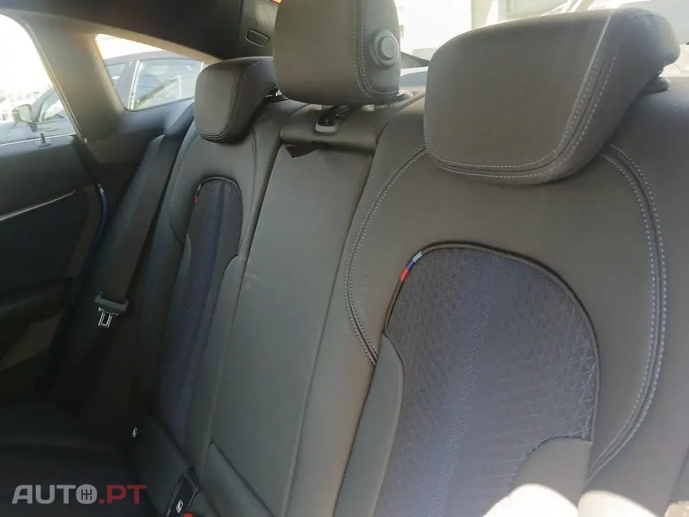 BMW 216 d Pack Desportivo M