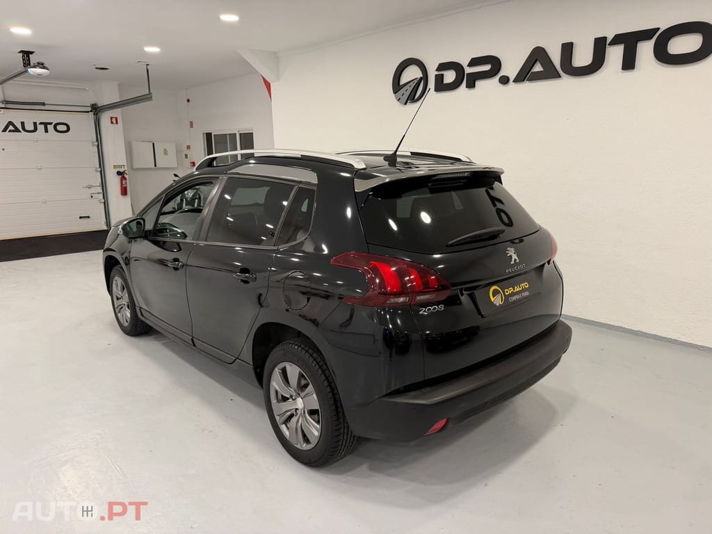 Peugeot 2008 1.2 PureTech Style