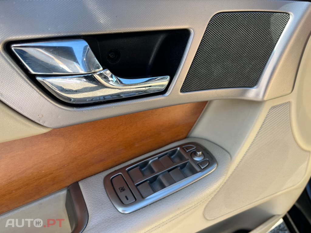 Jaguar XF 3.0 D V6 Premium Luxury