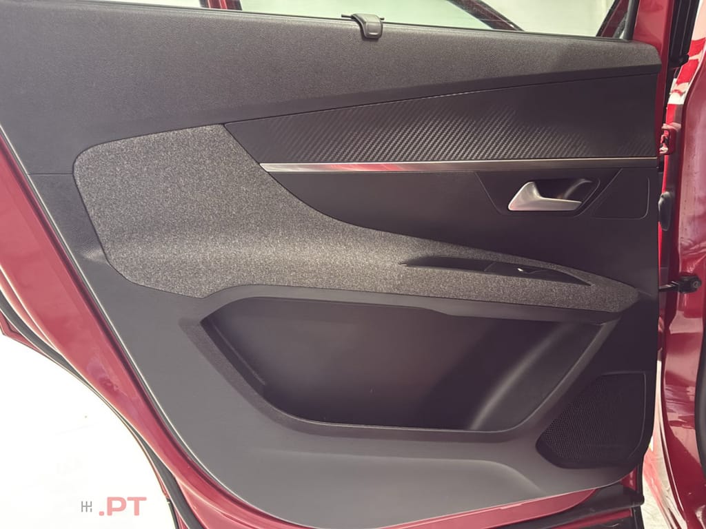 Peugeot 5008 1.5 BlueHDi Allure EAT8