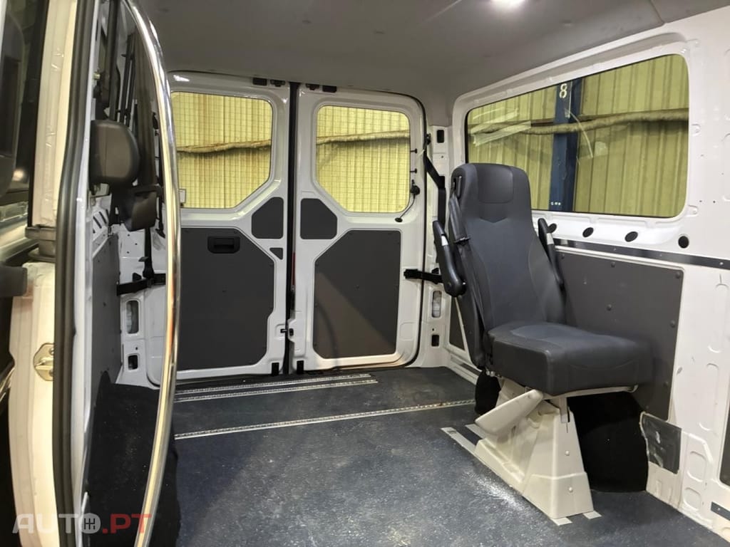 Volkswagen Crafter 30 2.0 TDI L3H3 Business Line