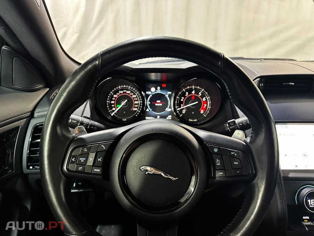 Jaguar F-Type P300 Aut. R-Dynamic Black