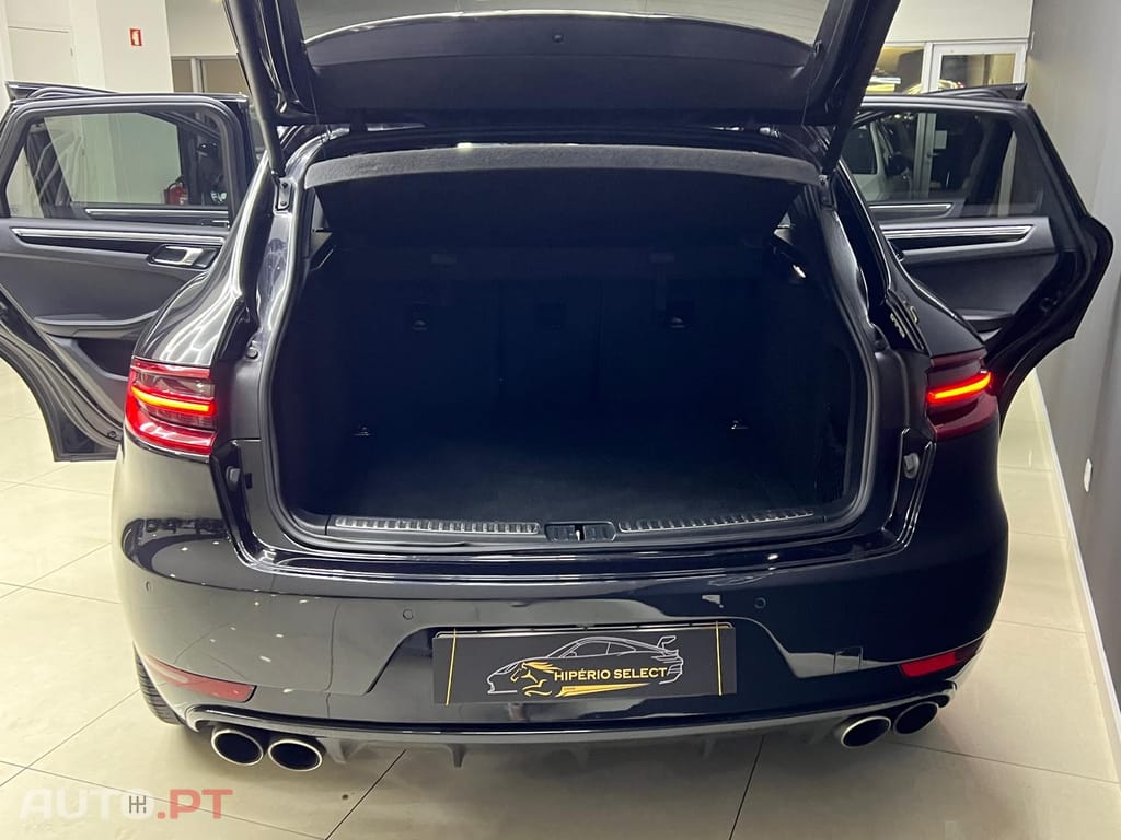 Porsche Macan S