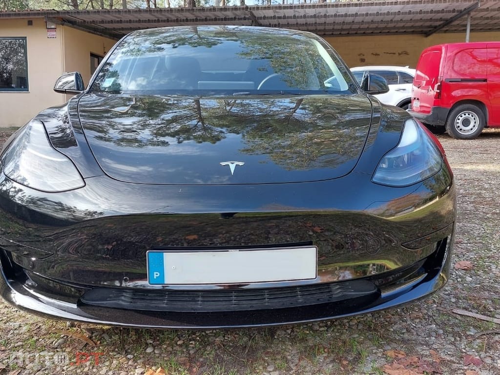 Tesla Model 3 Tração Traseira