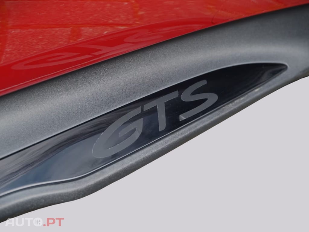 Porsche Taycan GTS I.V.A DEDUTIVEL 