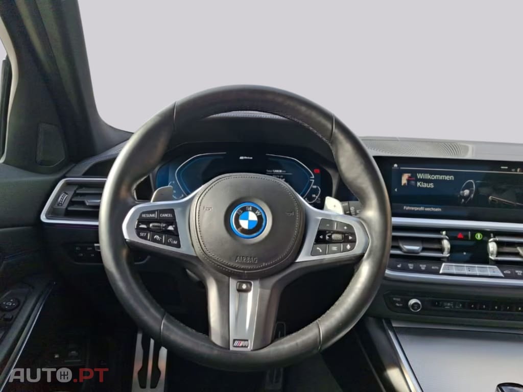 BMW 330 x Touring M-Sport I.V.A DEDUTIVEL 