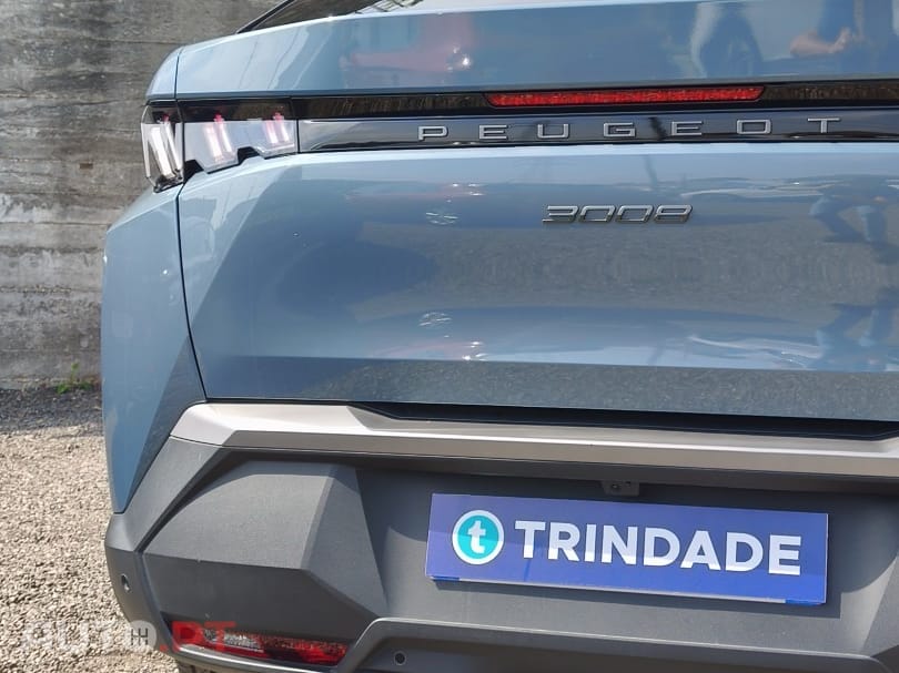 Peugeot 3008 1.2 Hybrid Allure e-DCS6