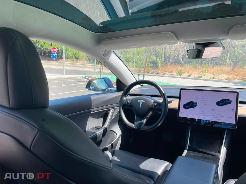 Tesla Model 3 Standard Range Plus RWD