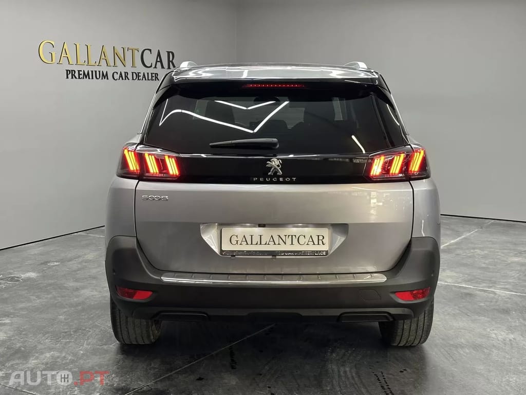 Peugeot 5008 1.2 PureTech Allure Pack