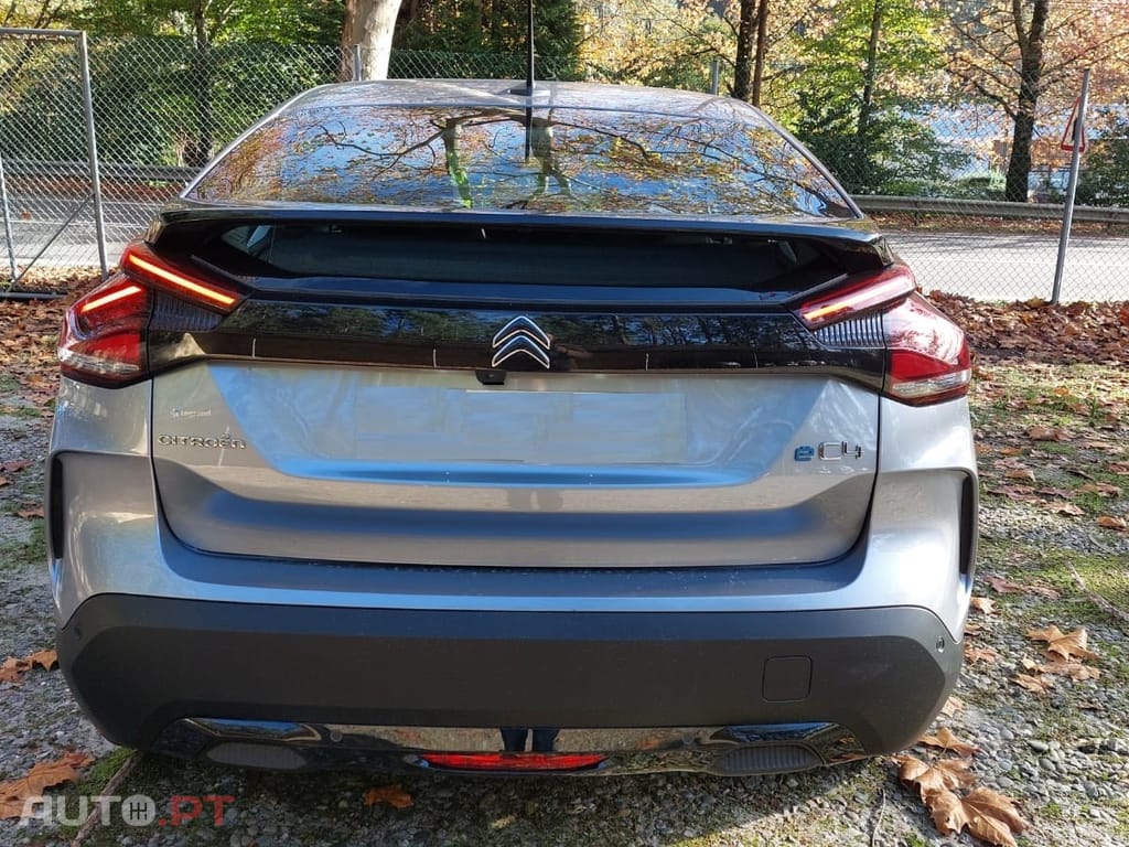 Citroen C4 e-C4 136 YOU