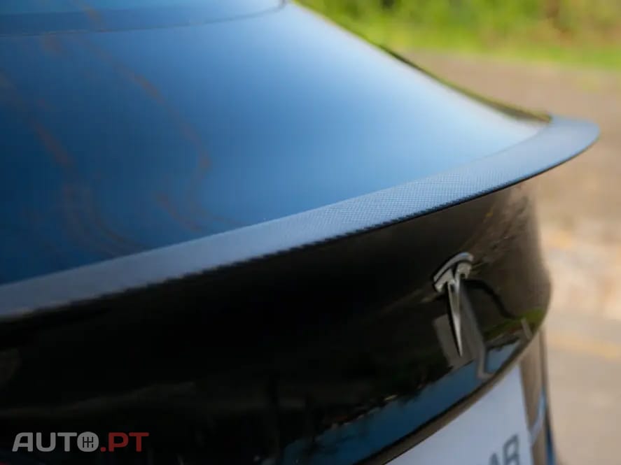 Tesla Model 3 Long Range AWD Dual Motor Performance