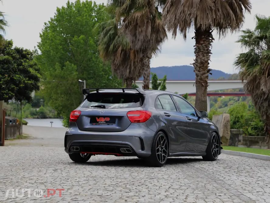 Mercedes-Benz A 180 d AMG Line