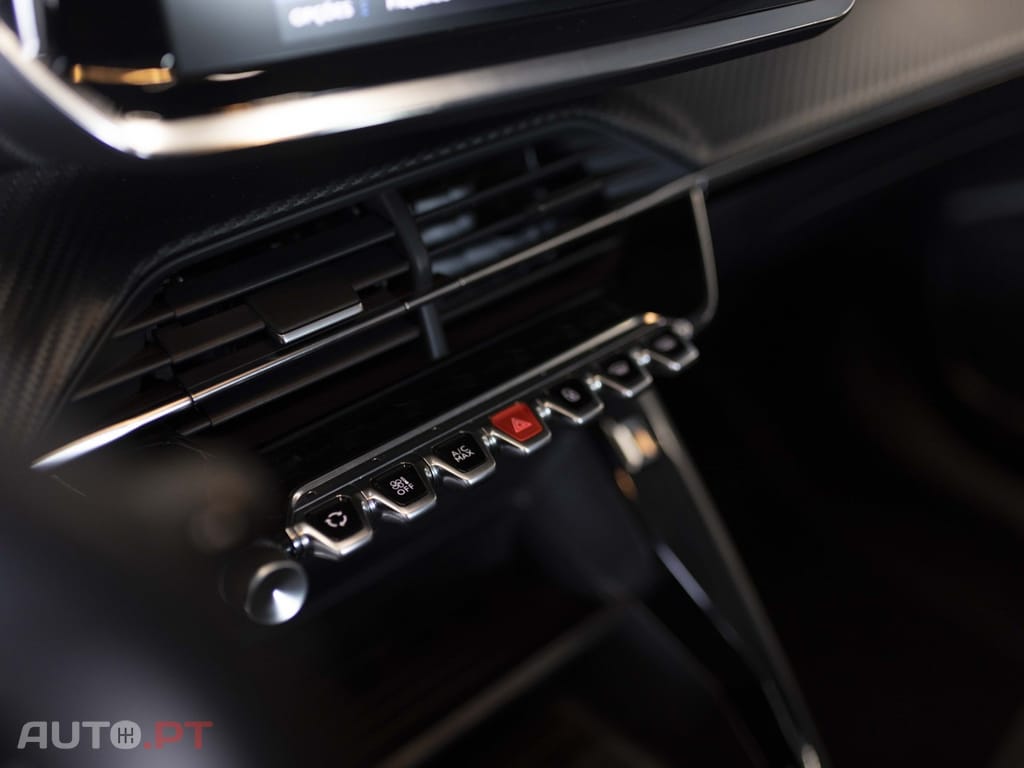 Peugeot 2008 1.5 BlueHDi Active