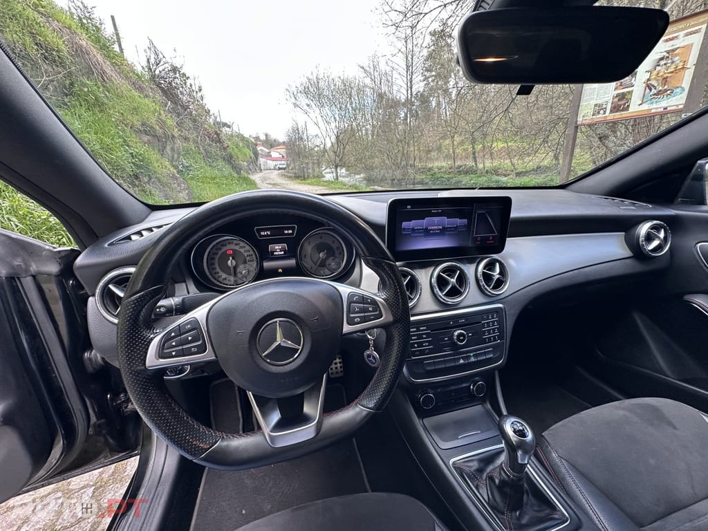 Mercedes-Benz CLA 200 d AMG LINE