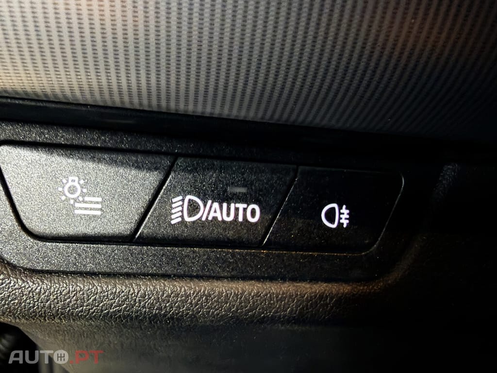 BMW iX1 xDrive30 Pack Desportivo M