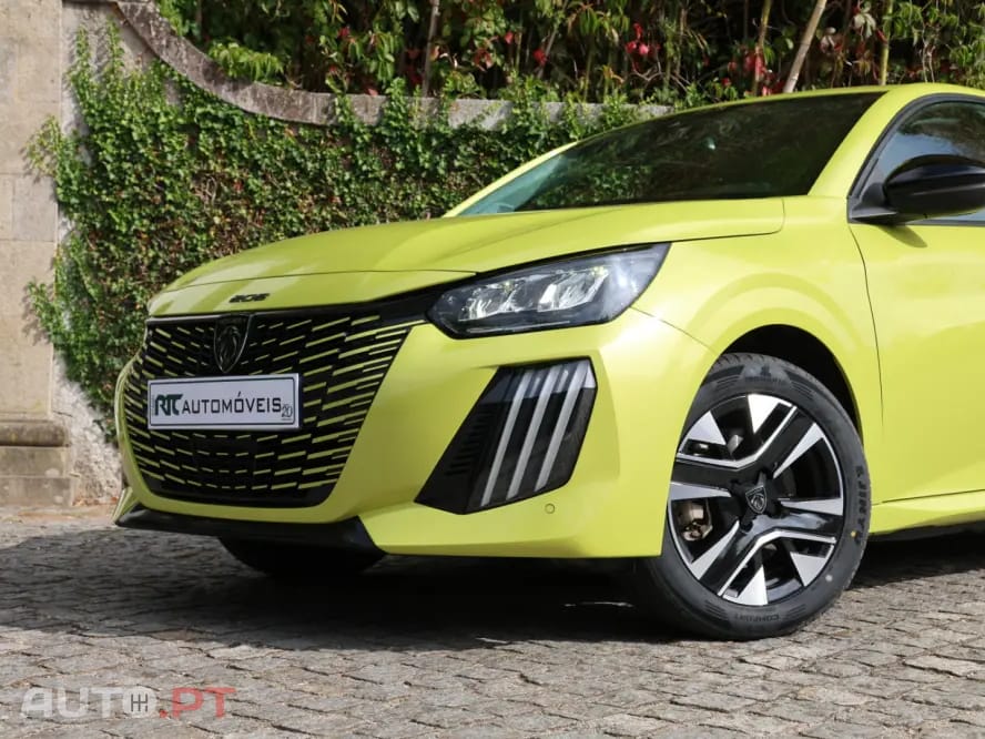 Peugeot E-208 50 kWh Style