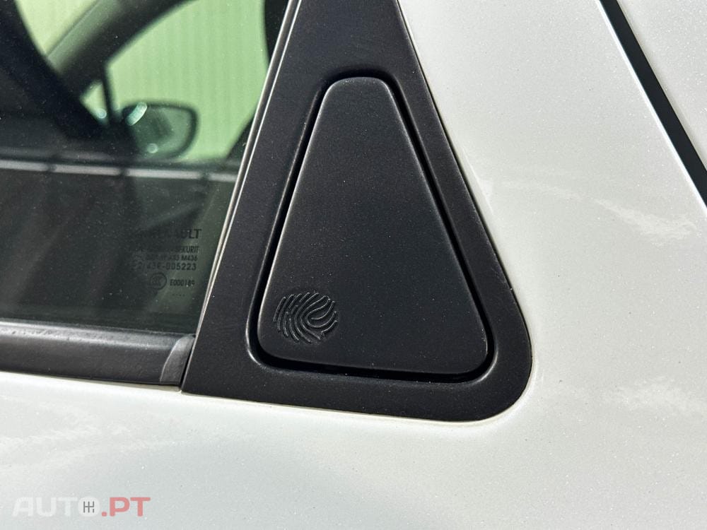 Renault Zoe (c/ Bateria) EV50 135hp Techno