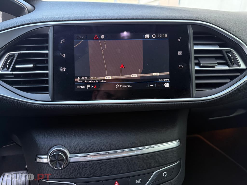Peugeot 308 1.2 PureTech Allure Pack EAT8