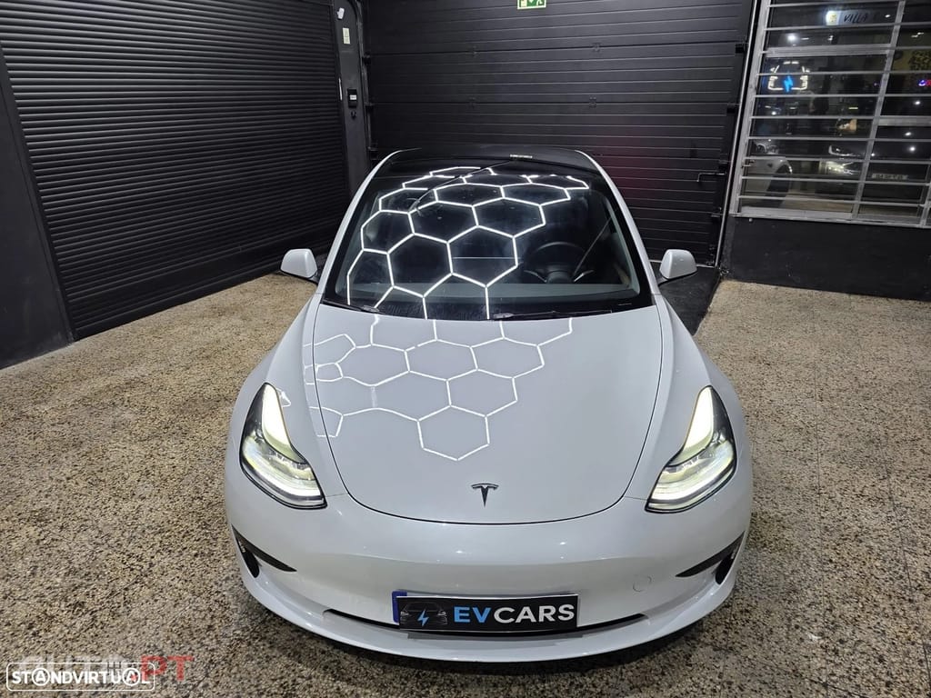 Tesla Model 3 Standard Range Plus RWD