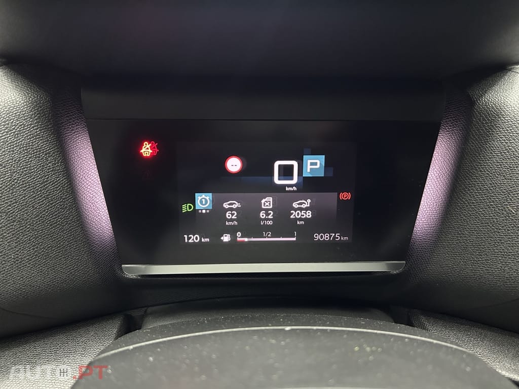 Citroen C4 1.2 PureTech Feel Pack EAT8