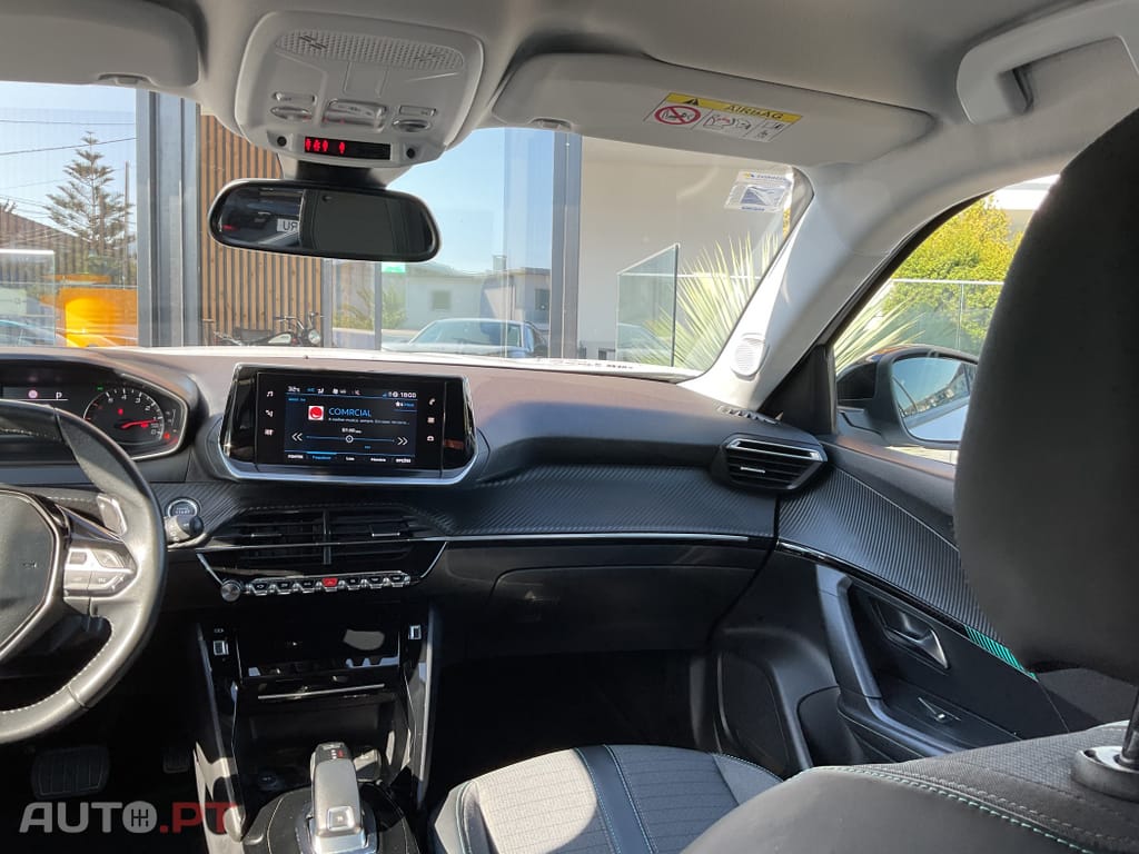 Peugeot 2008 1.2 PureTech Allure Pack EAT8