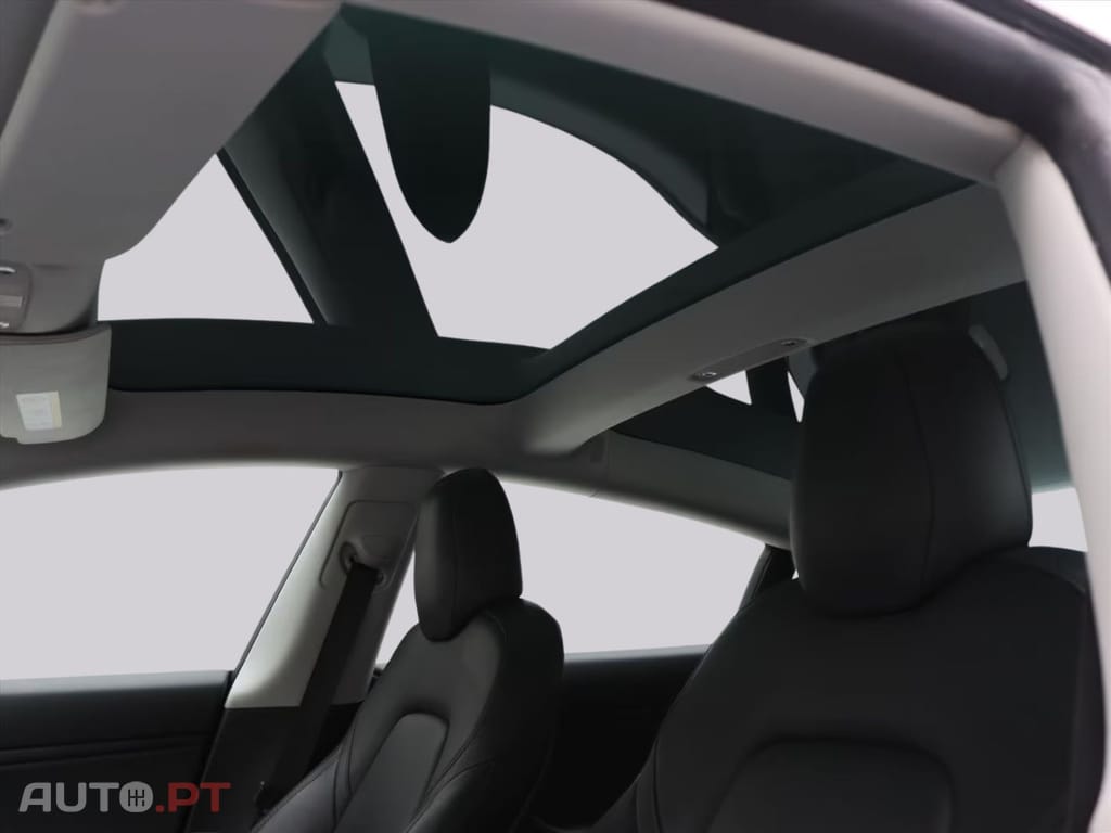 Tesla Model 3 Long-Range AWD I.V.A DEDUTÍVEL