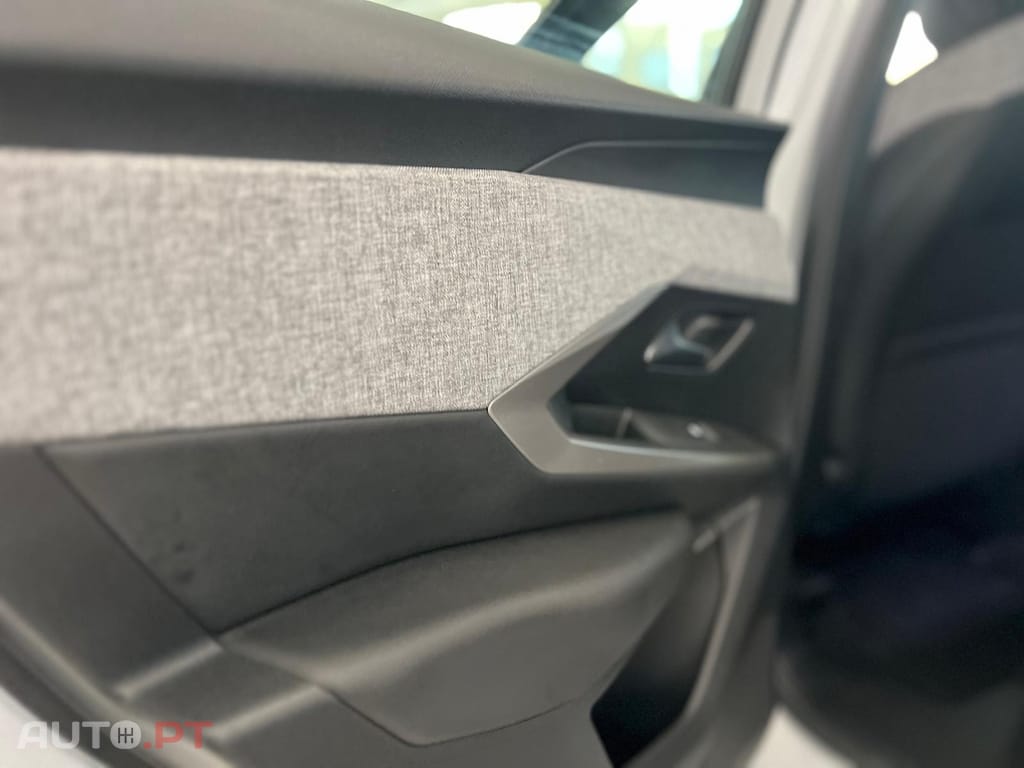 Peugeot 3008 1.2 Hybrid Allure Pack e-DCS6