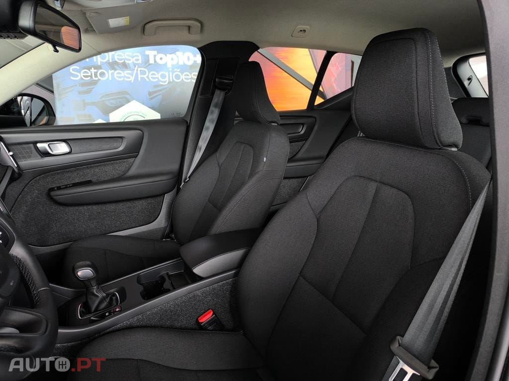 Volvo XC40 1.5 T2 Momentum