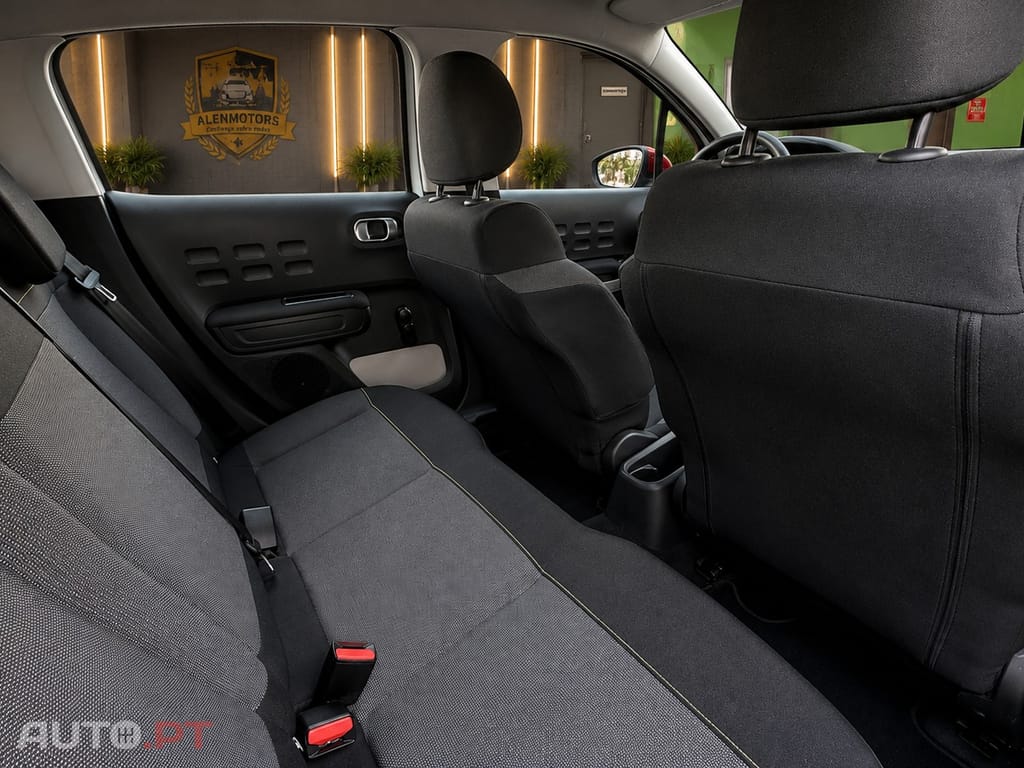 Citroën C3 1.2 PureTech Shine — fotografia 16