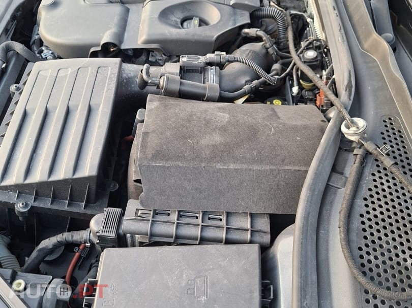 Volkswagen Golf 1.6 TDi GPS Edition DSG