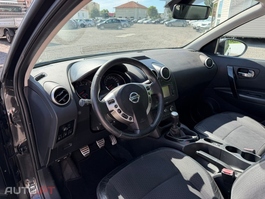 Nissan Qashqai 1.6 dCi Tekna Premium 18