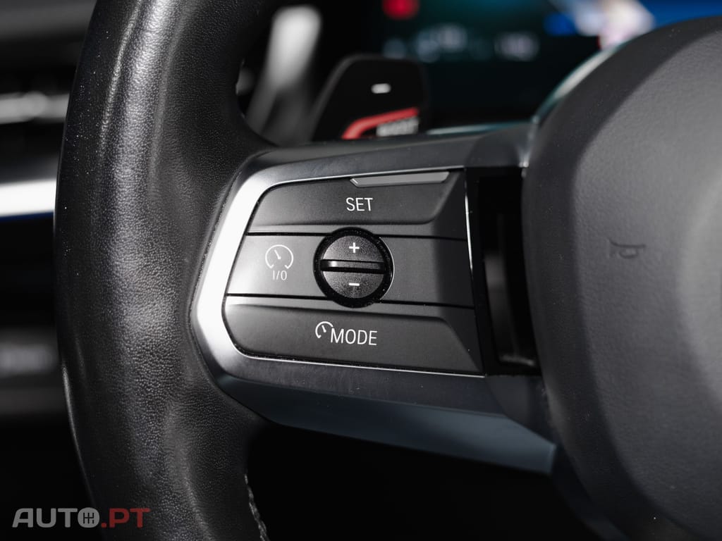 BMW X1 xDrive25e Pack Desportivo M