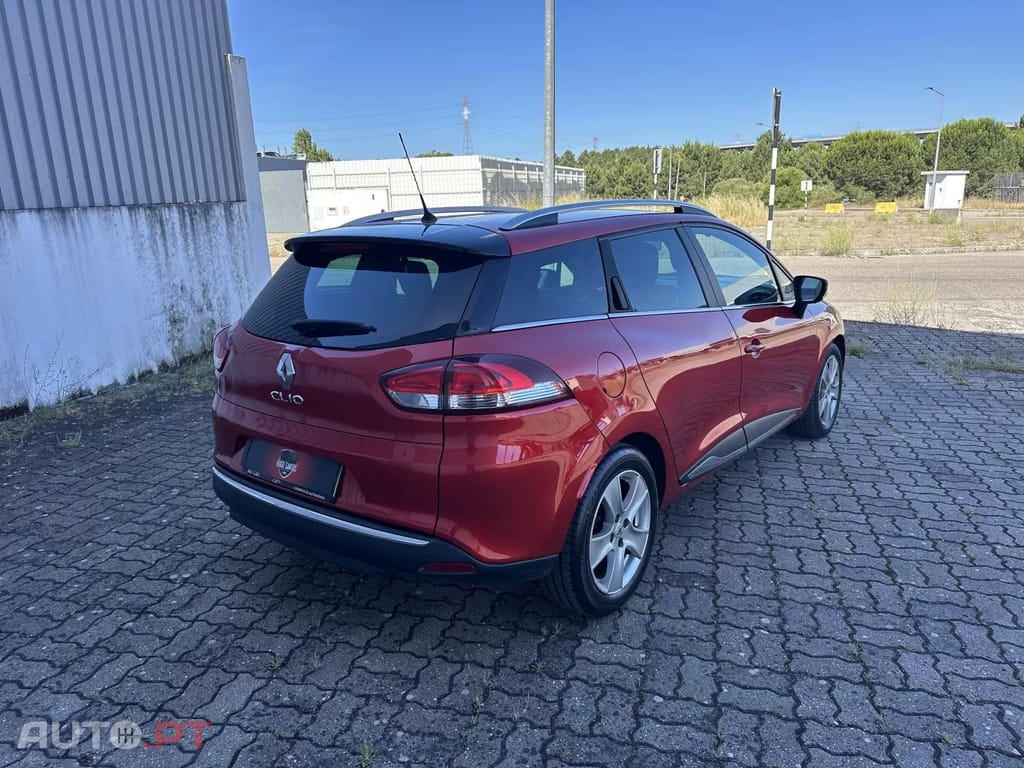 Renault Clio Sport Tourer TCe 120 EDC GT