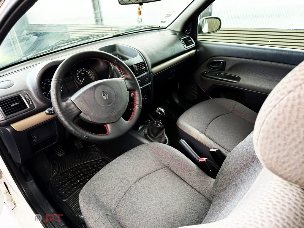 Renault Clio Van