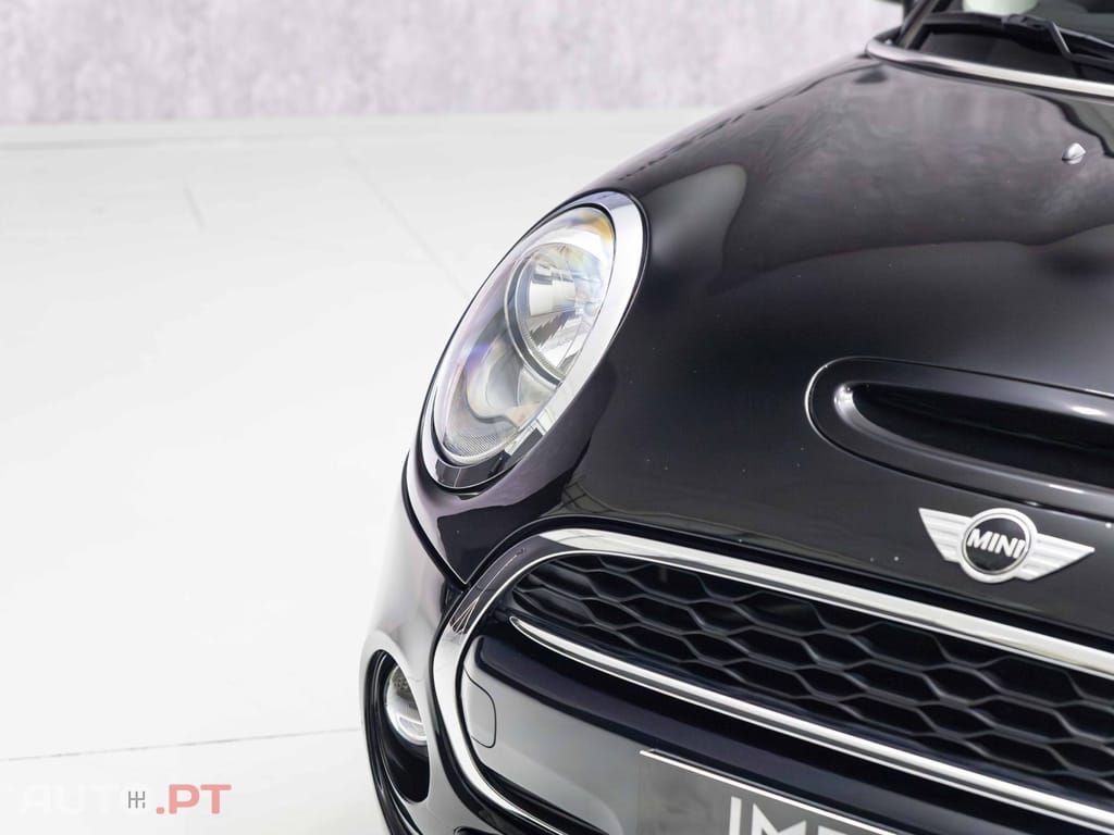 MINI Cooper Cooper S Auto