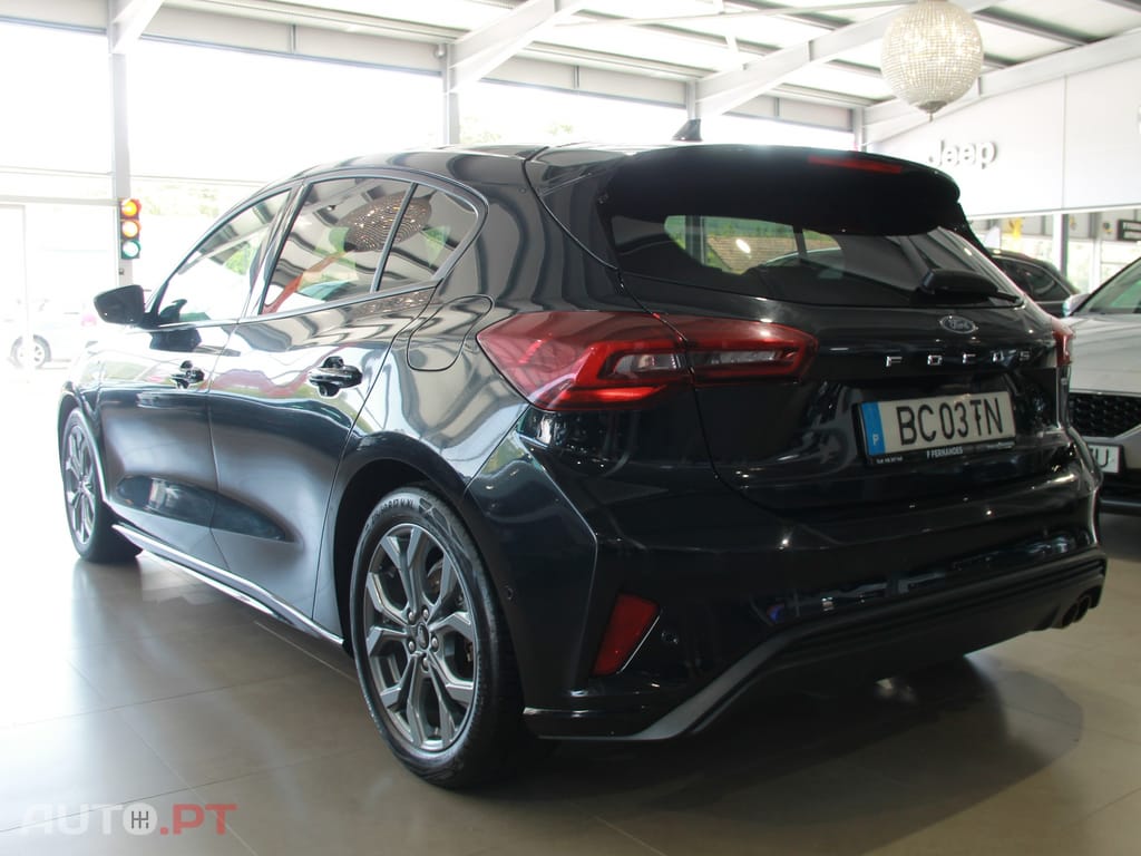 Ford Focus 1.0 EcoBoost MHEV ST-Line