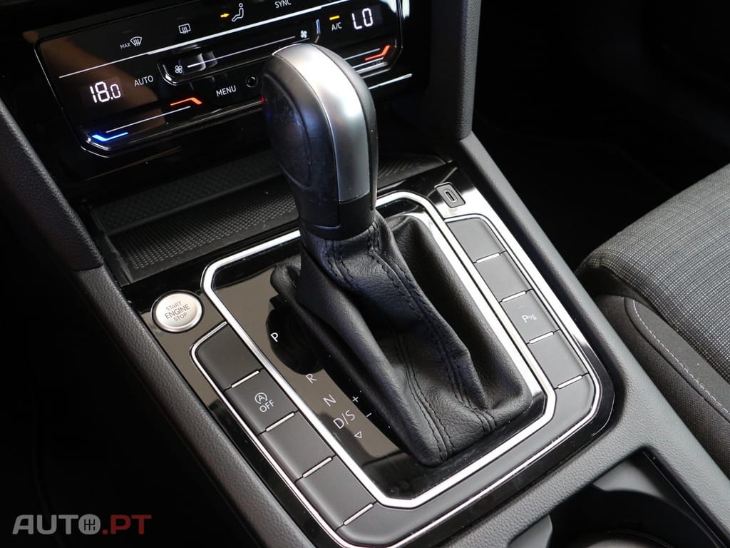 Volkswagen Passat Variant 2.0 TDi Elegance DSG