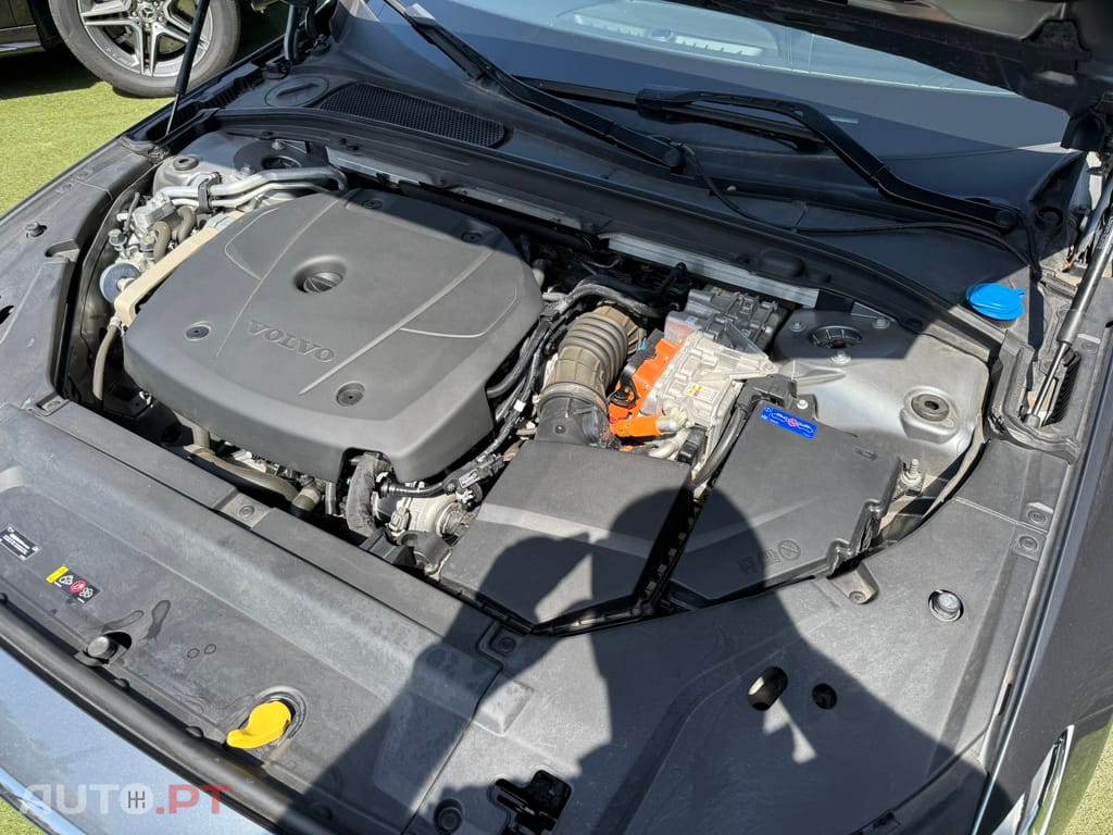 Volvo V90 2.0 T8 Inscription AWD Geartronic