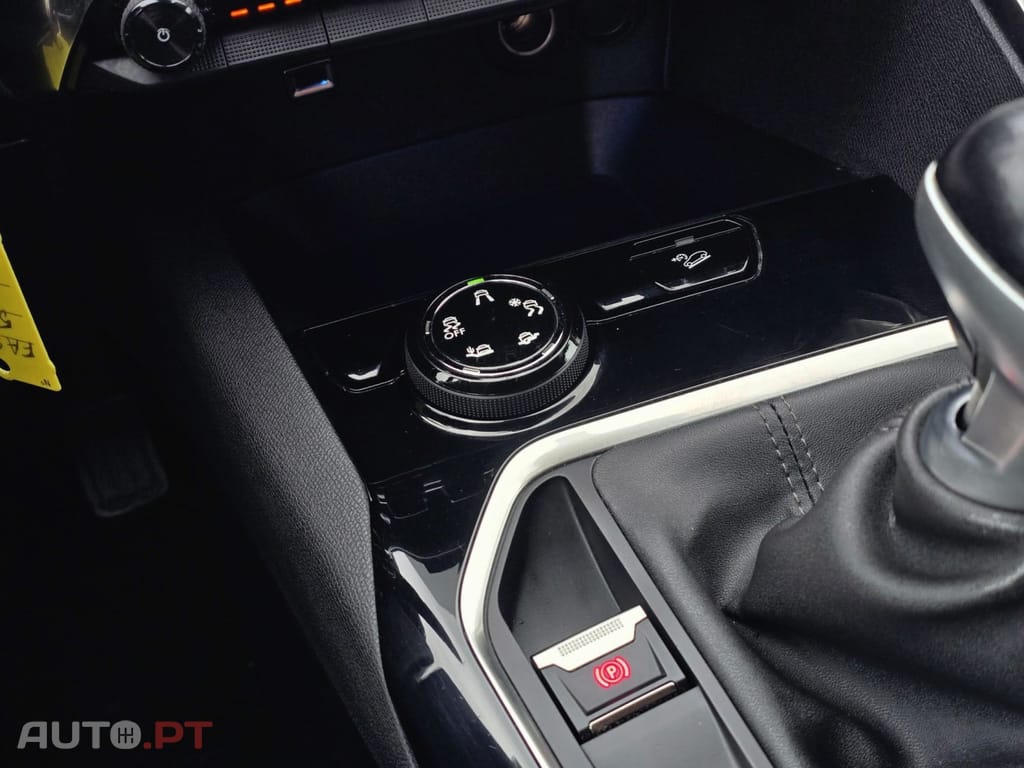 Peugeot 5008 2.0 BlueHDi Allure J18