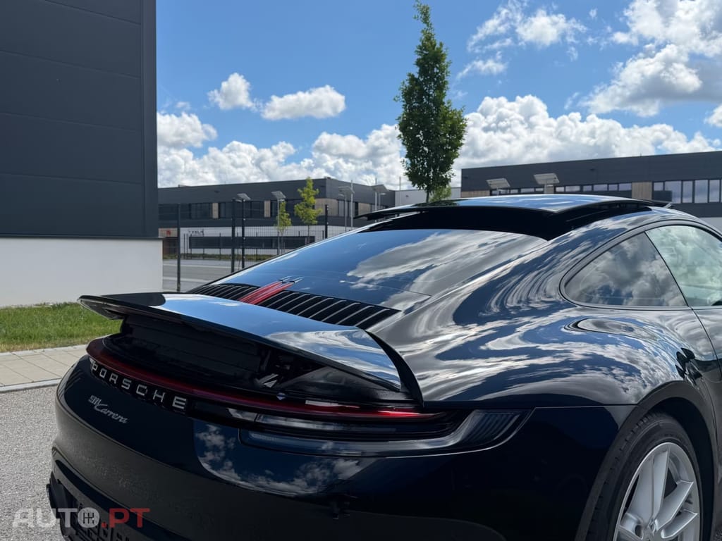 Porsche 911 Carrera