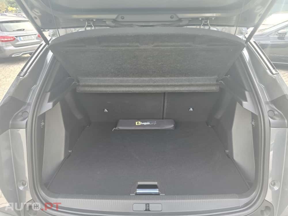 Peugeot 2008 PureTech 100 Allure