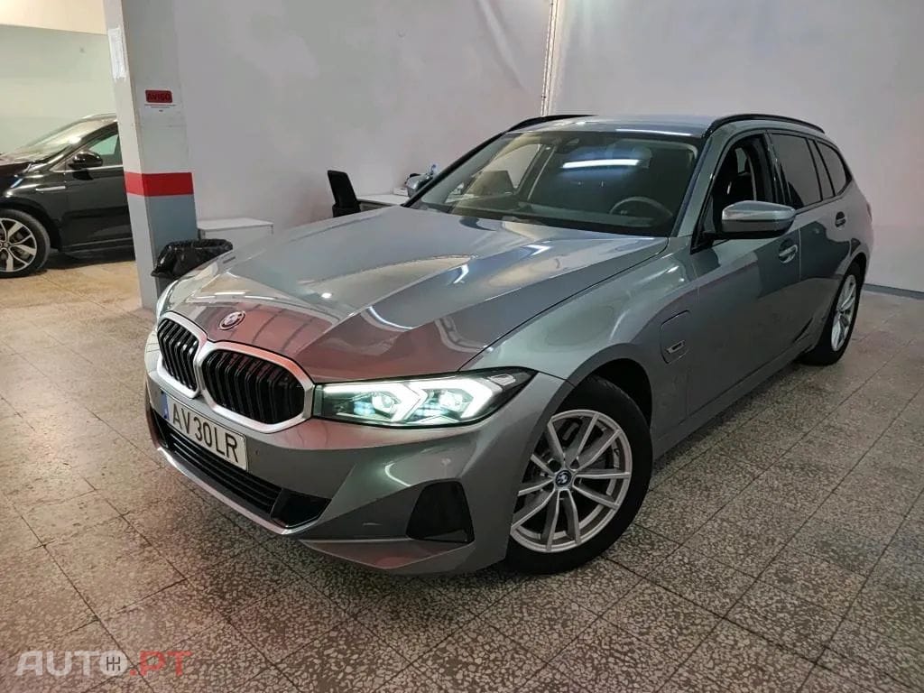 BMW 320 e Touring Auto