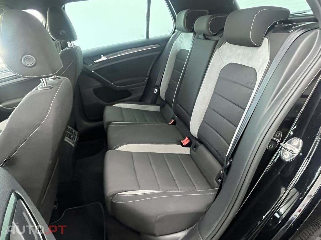 Volkswagen Golf 2.0 TSI R DSG