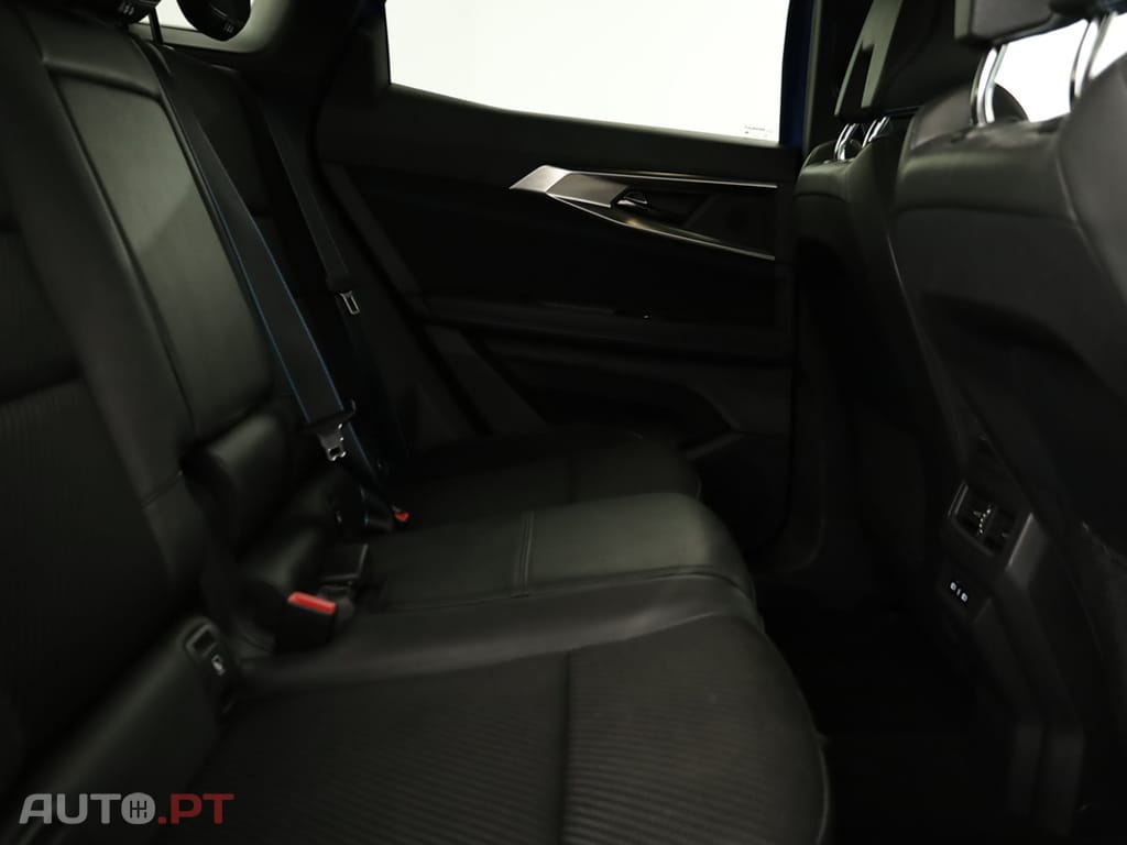 Renault Austral Austral 1.2 E-Tech Full Hybrid Iconic Esprit Alpine