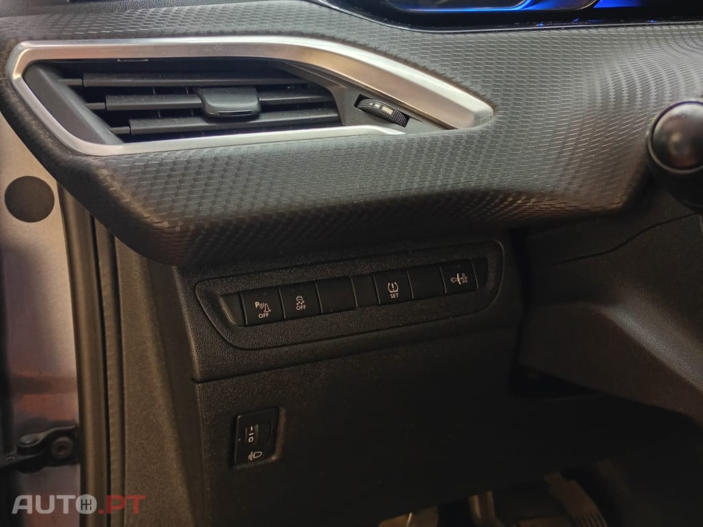 Peugeot 2008 1.2 VTI